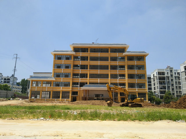 建苏社区党员群众服务中心办公楼